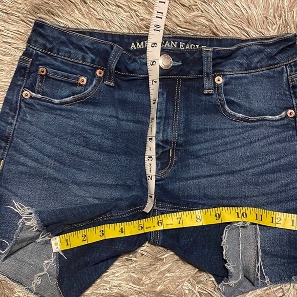 AMERICAN‎ Eagle Stretch Tomgirl Jeans - Picture 9 of 9